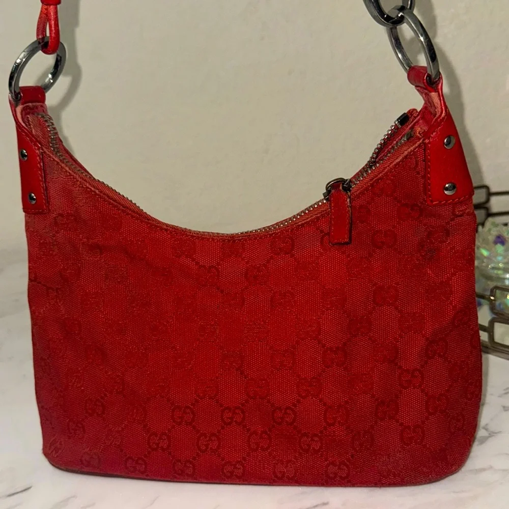Gucci Red Shoulder Bag - Picture 4 of 16